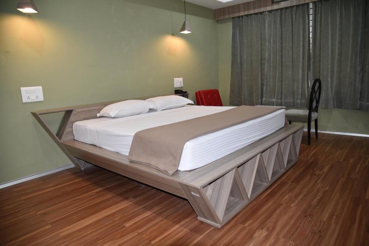 Hotel Bhimas Paradise Tirupati Exterior photo